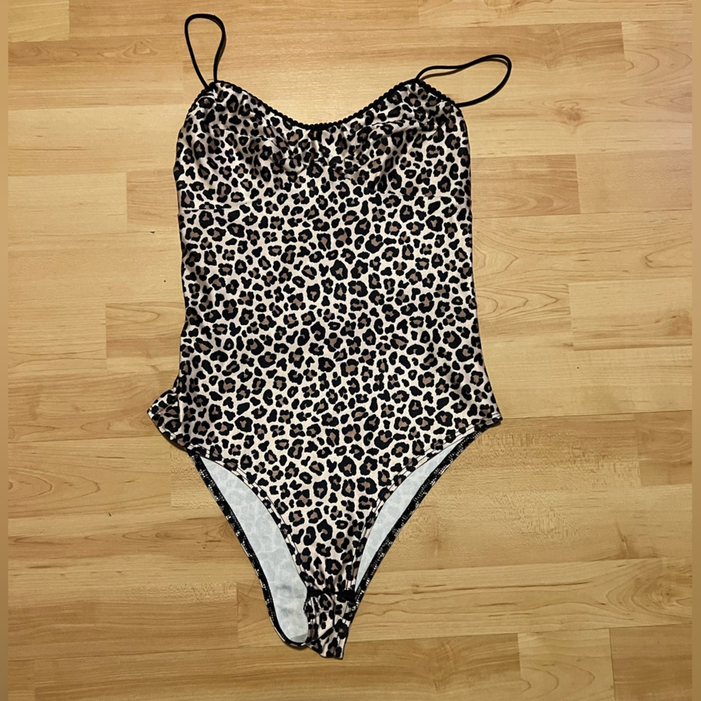 adika cheetah print body suit